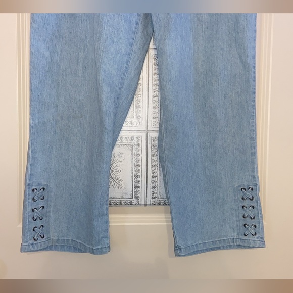 Pre-💙 RubyRoad Sz-10 Lightweight Denim-Awesome Capris w/Decorative Braided Legs - Picture 8 of 16